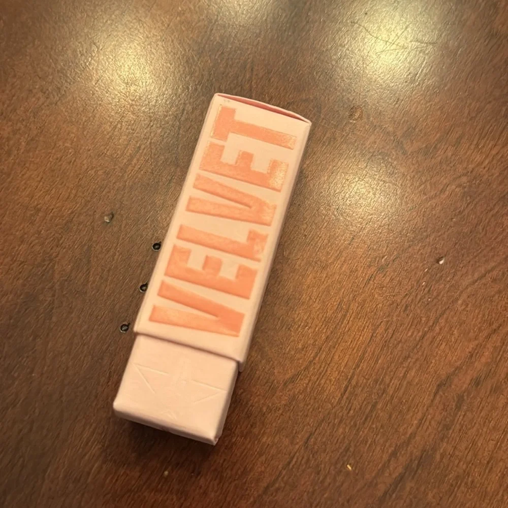 Jeffree Star Velvet Trap plastic surgery NIB